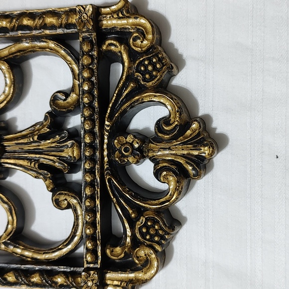 Dart 1975 floral wall plaques - Picture 10 of 14